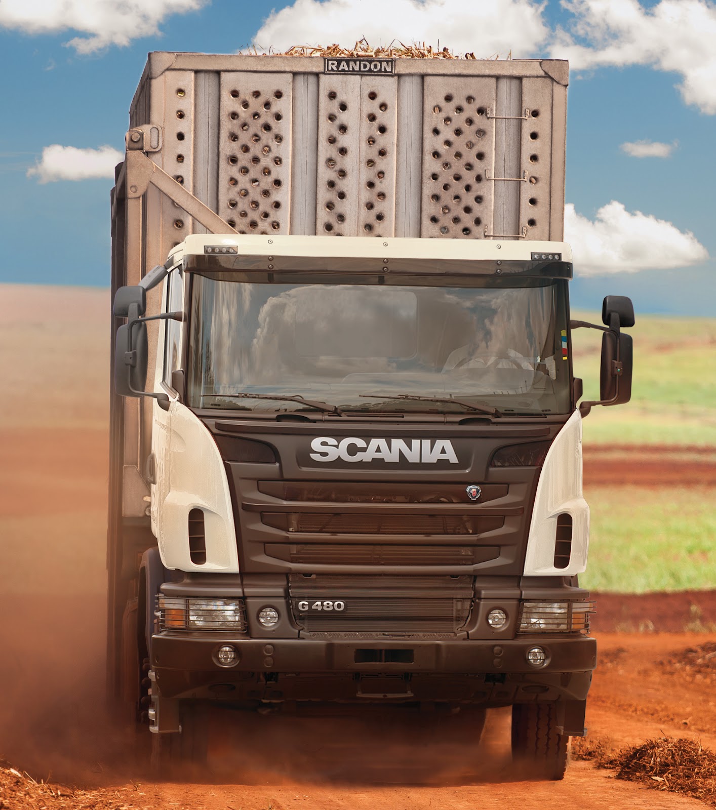 CAMINHOES CARRETAS E TRANSPORTES Scania apresenta novo modelo off road